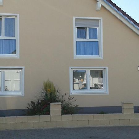 אטנהיים Ferienwohnung Valerie מראה חיצוני תמונה
