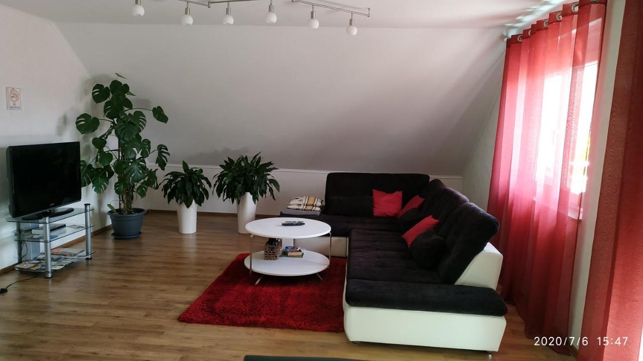 אטנהיים Ferienwohnung Valerie מראה חיצוני תמונה