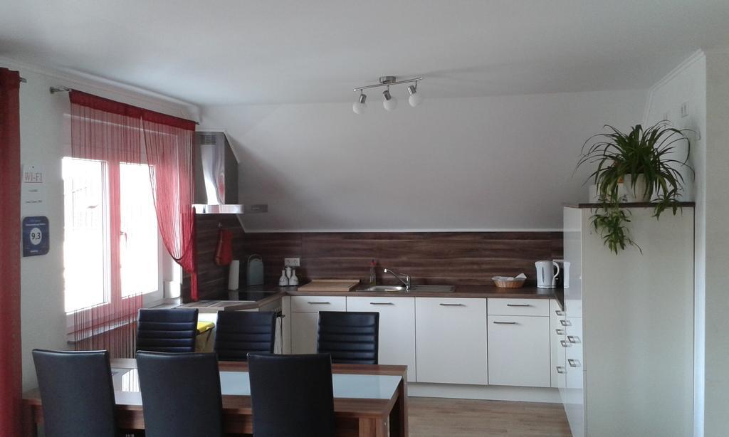 אטנהיים Ferienwohnung Valerie מראה חיצוני תמונה